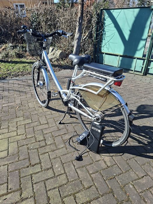 Rower elektryczny firmy  KETTLER TLER