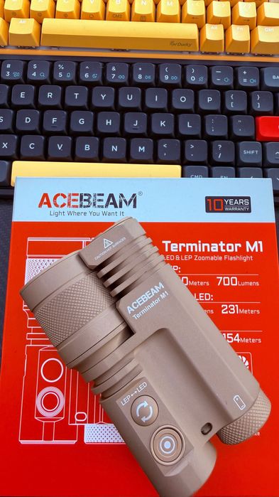 Latarka ACEBEAM Terminator M1 LEP/LED Światło Białe 6500K Piaskowa