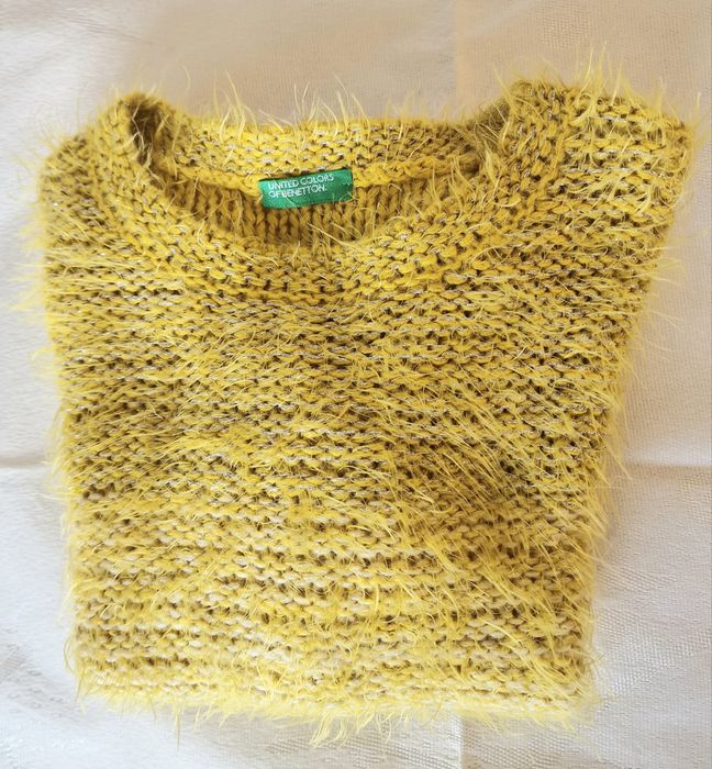 Camisola peludinha e brilhante de Benetton  6-7 anos