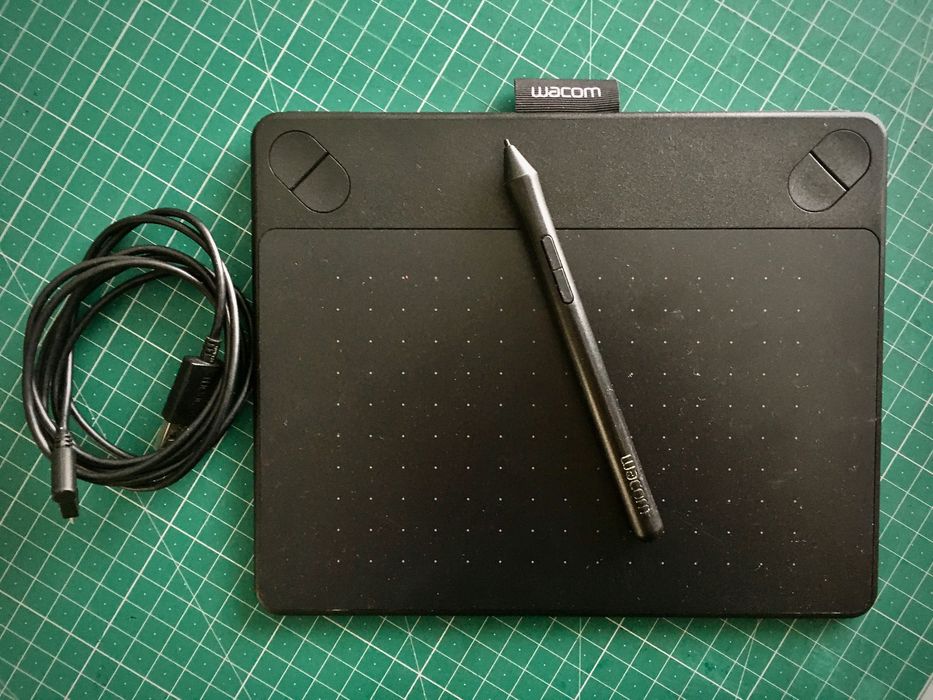 Mesa digitalizadora WACOM INTUOS Pen & Touch Tablet CTH-490/K