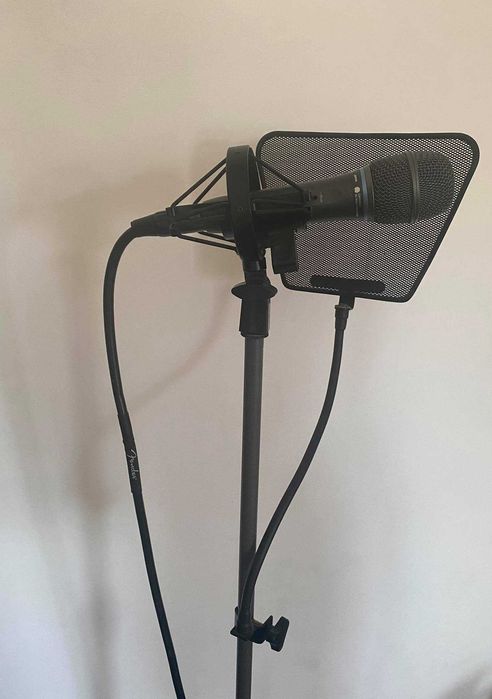 Microfone Audio-technica AE 5400 profissional