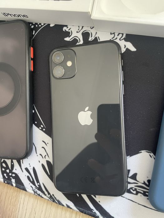 Iphone 11 + 4 capas + Huawei FreeBuds Lite