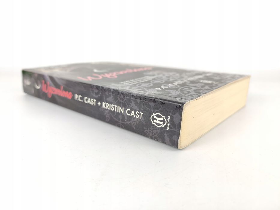 Wyzwolona / Dom nocy / Kristin Cast + P.C. Cast