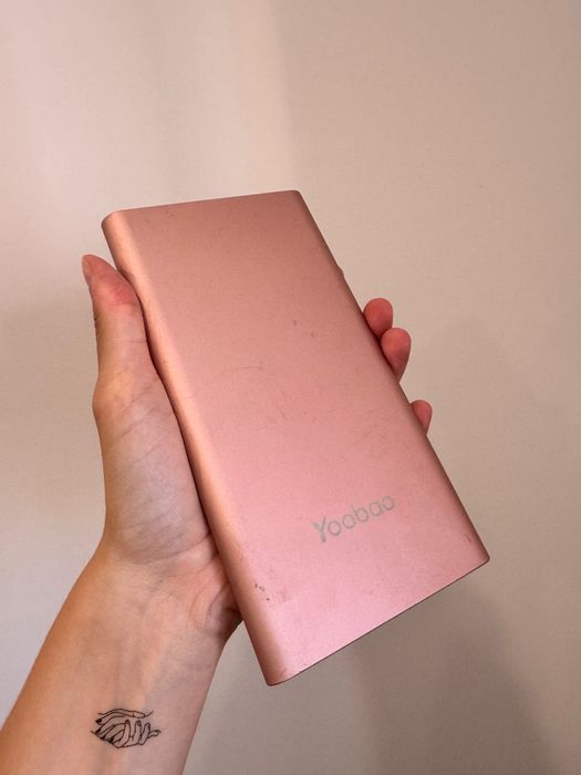 Powerbank Yoobao Rosa Usado (com marcas)