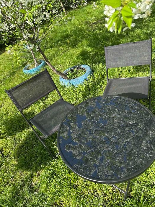 Стол раскладной и стулья 2шт, для кофейни, в салон, на дачу