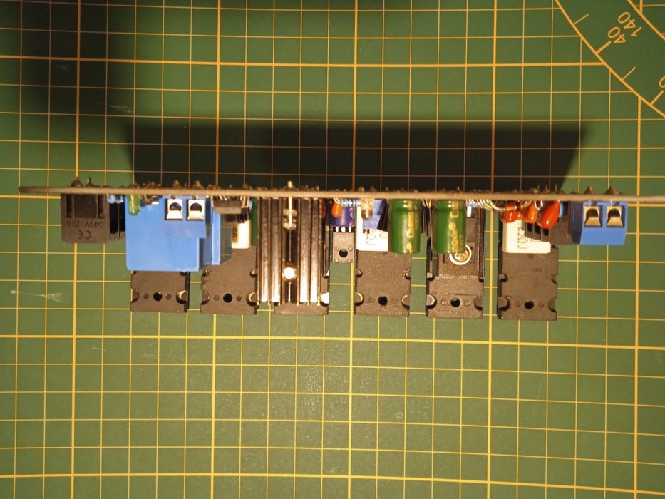 Wzmacniacz mocy 300W RMS