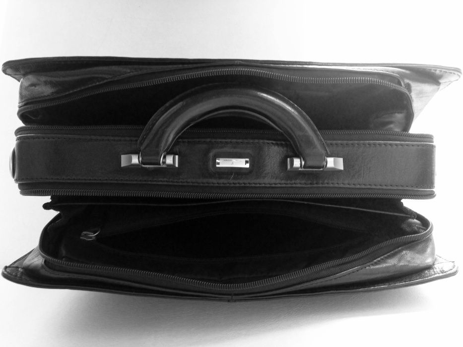 Kuferek skórzany damski marki Vip Collection