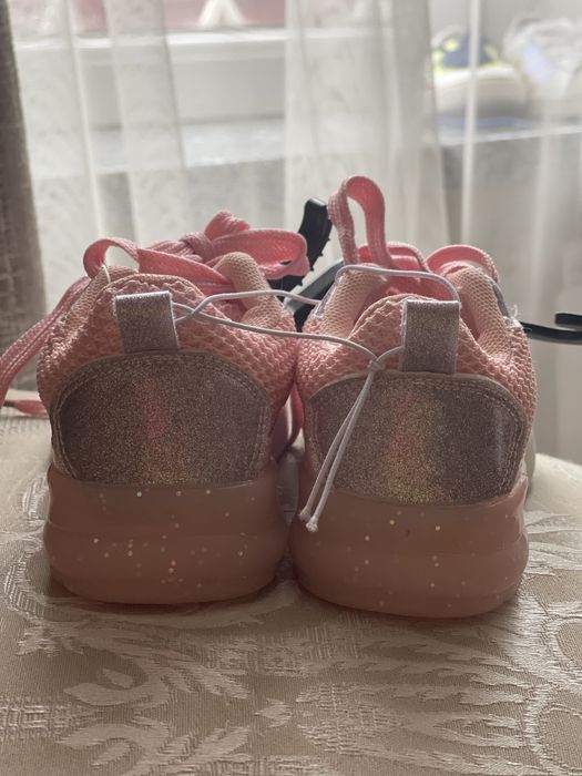 Новые кросовочки