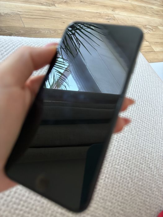 iphone 7 stan dobry bateria 100%