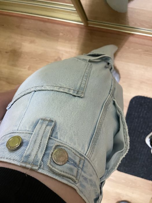 Джинси stradivarius