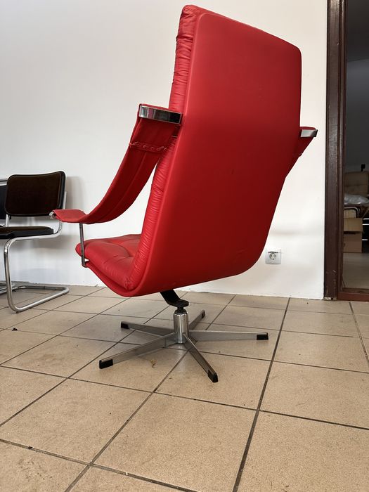 Artifort fotel obrotowy, projekt Geoffrey Harcourt. Mid century