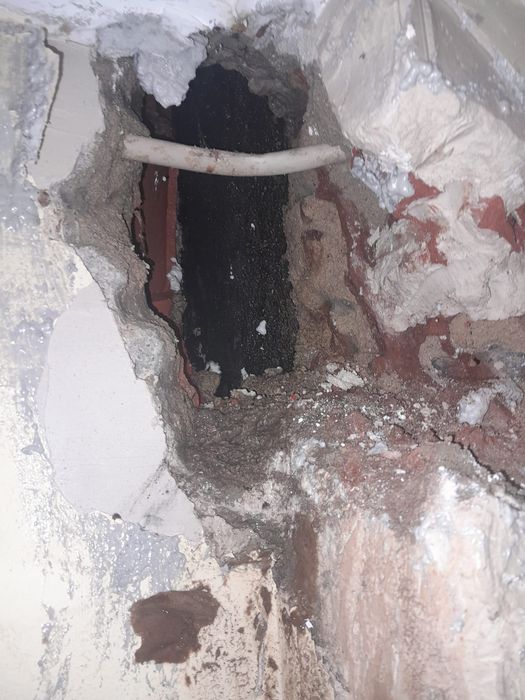 Canalizador, Fuga de água, vazamentos, infiltrações. Canalizações.