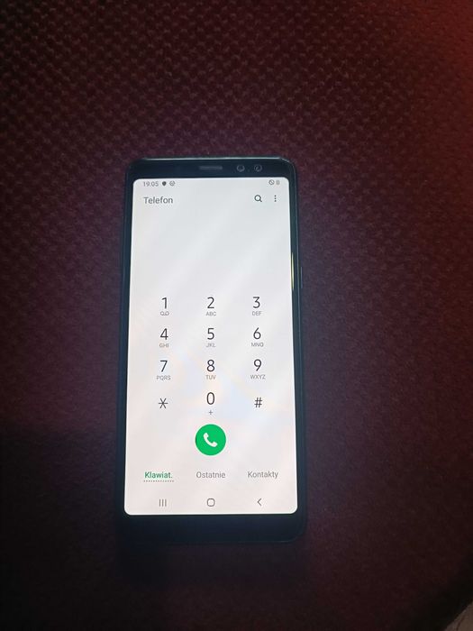 Sprzedam telefon Samsung a8