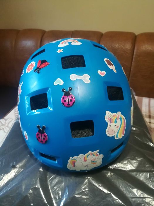 Продаю детские шлемы