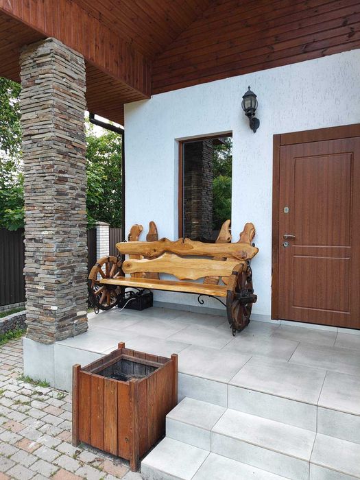 Дениші, чудовий будинок в тихому куточку