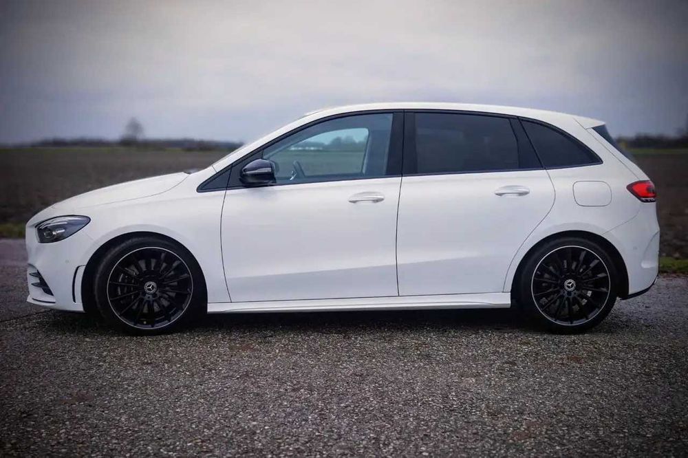 Бампер Mercedes Benz W247  б/у автозапчастини Разборка