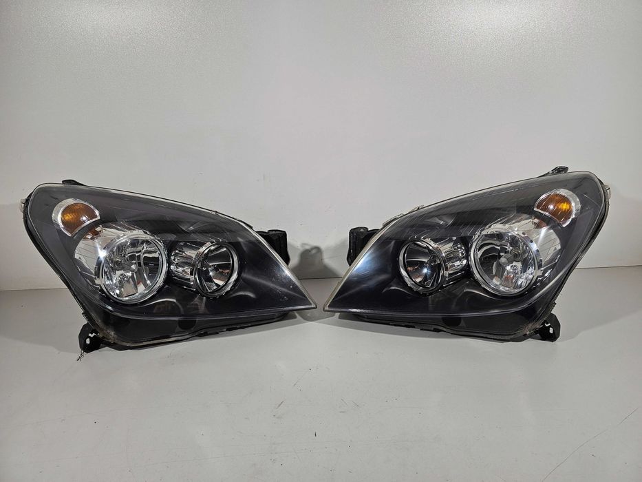 Opel Astra H Lampy Przód Przednie Zwykłe Komplet Lewa + Prawa Europa