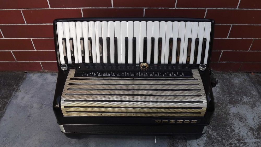 Akordeon - syntezator lampowy Hohner ELECTRONIUM + wzmacniacz Hohner