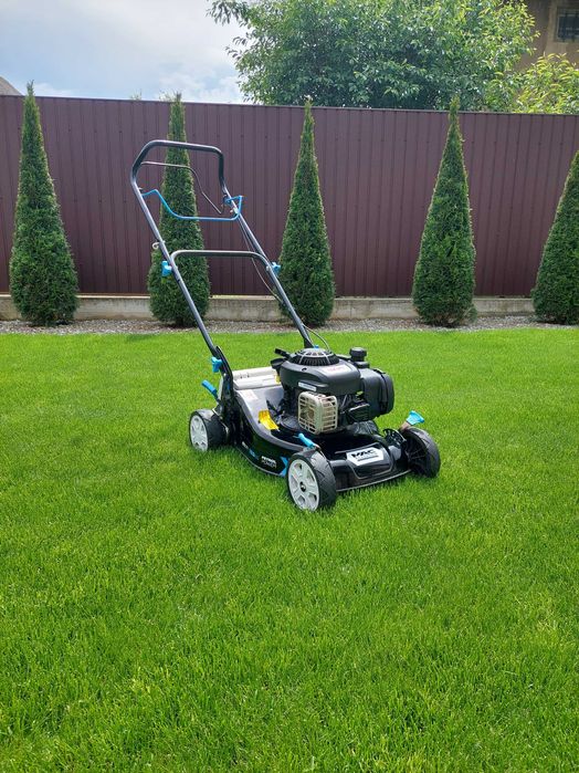 Газонокосарка BRIGGS & STRATTON 300 SERIES бензинова з приводом