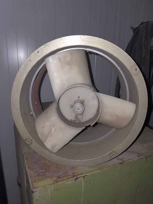 Вентилятор витяжка.