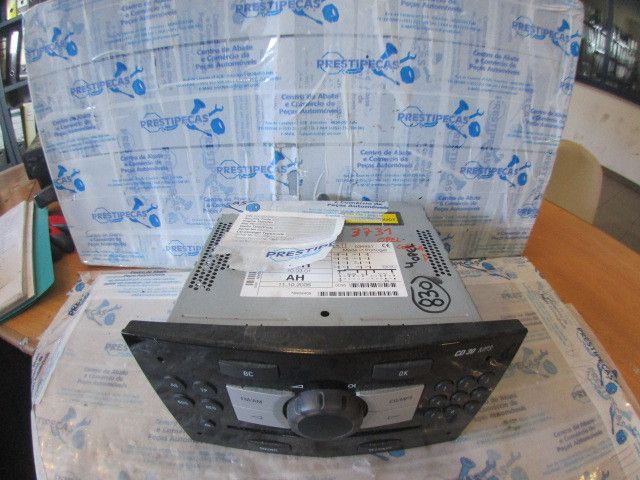 Rádio / auto-rádio OPEL Corsa D