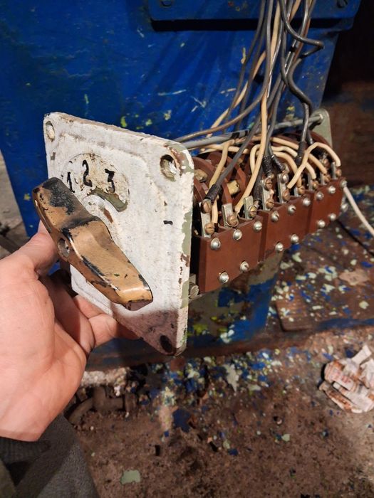 Продам електромотор трох обертів