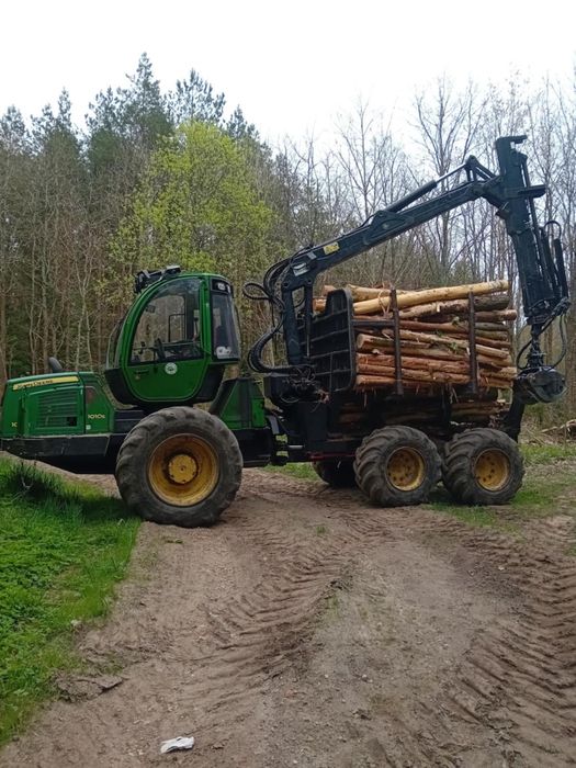 John Deere 1010 E  Forwarder