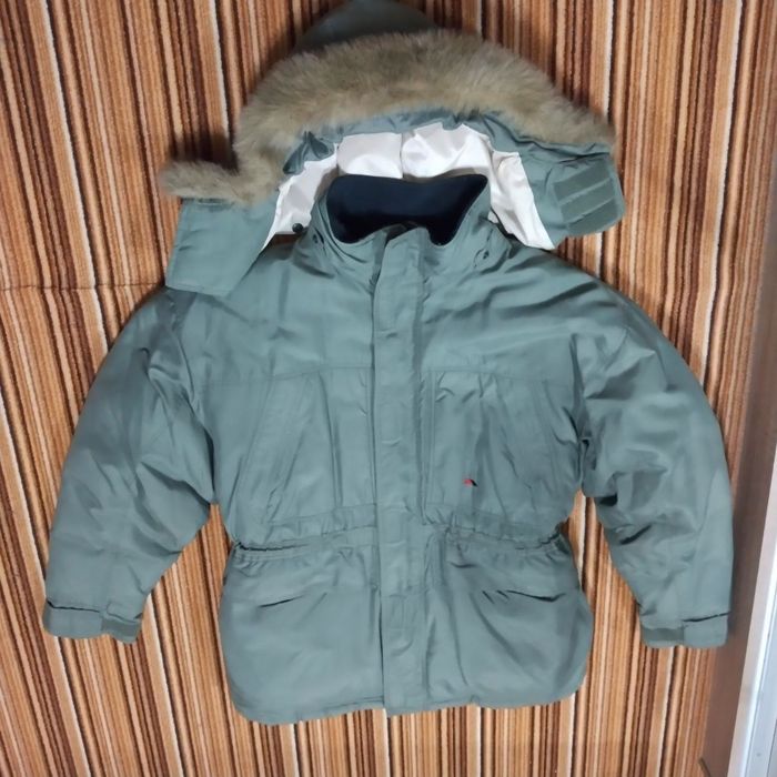 Пуховик(TRESPASS) модель-Аляска