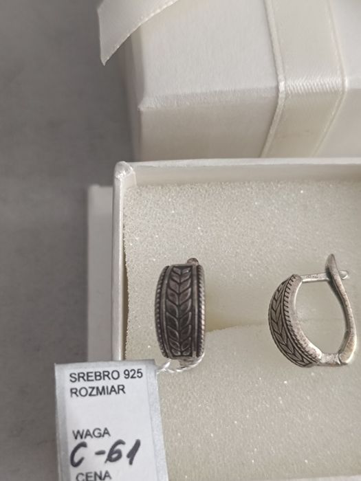 Nowe srebrne kolczyki prezent