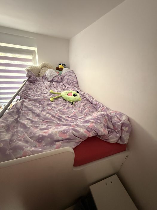 Łóżko piętrowe z biurkiem, szafą i schodami z szufladami – stan  dobry