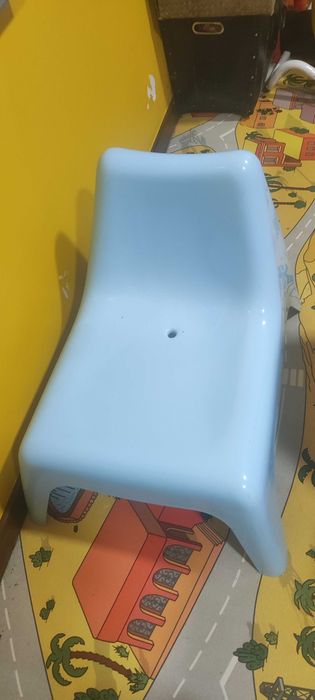 cadeirão para criança novo apenas 7€