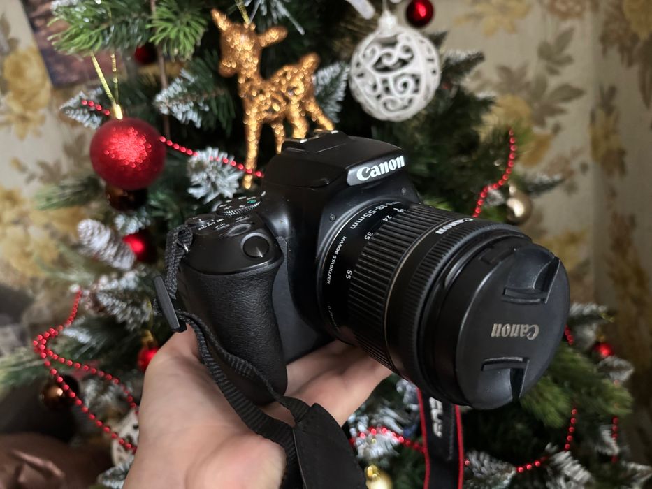 Фотоапарат Canon eos 250d