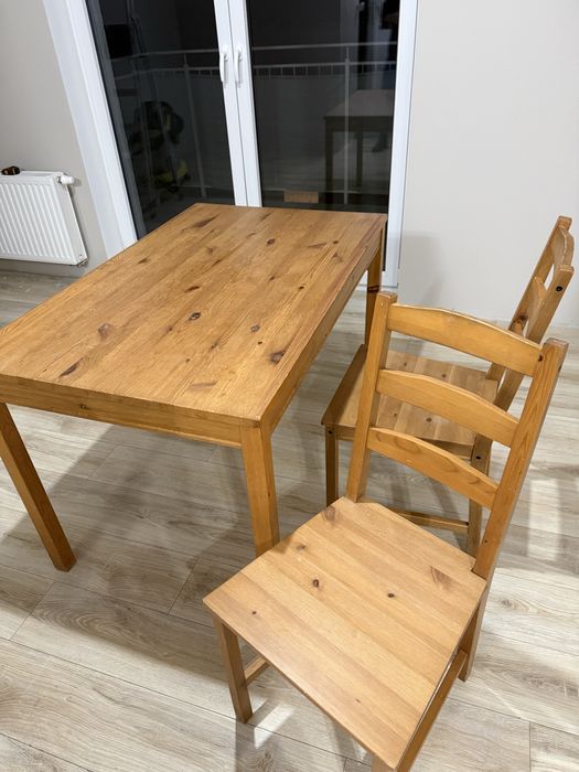 Stół + 2 krzesła drweniane