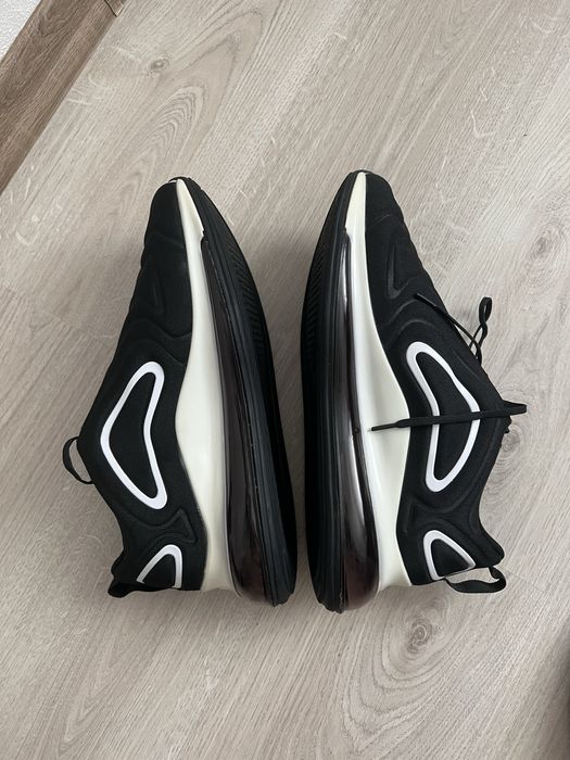 Кросівки чоловічі Nike Air Max 720 "Black White" 44 розмір