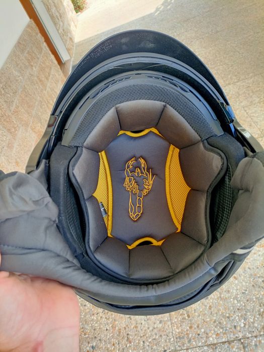 Capacete tamanho L novo