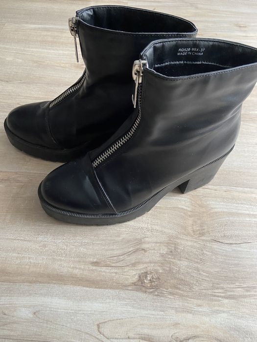 Sprzedam buty półsezonowe