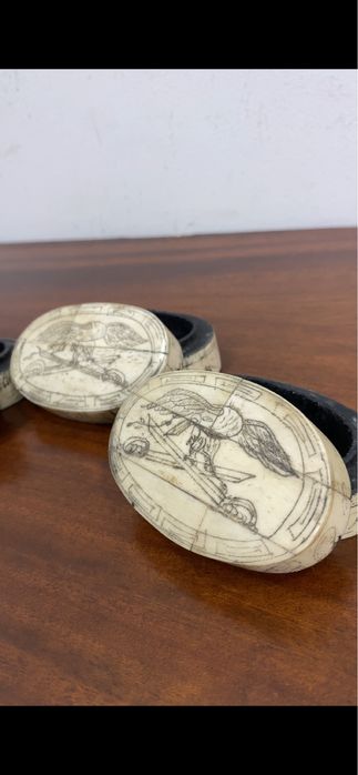 Lote de 3 caixinhas em osso (Scrimshaw).