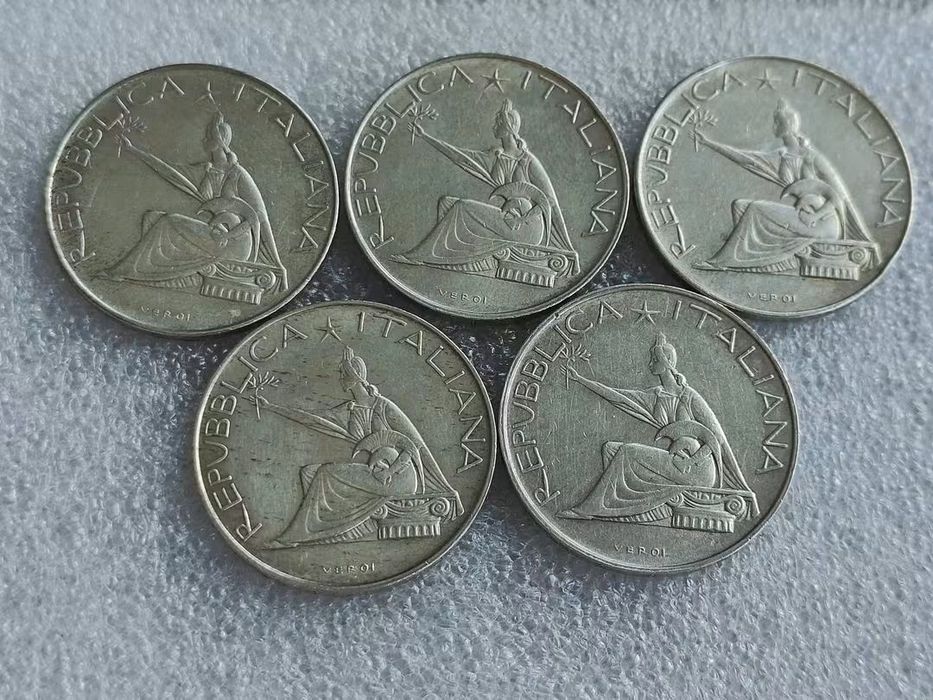 Італійськи пам'ятні монети! 500 Лір. 1961 рік. СРІБЛО. Набір. 5 монет!!