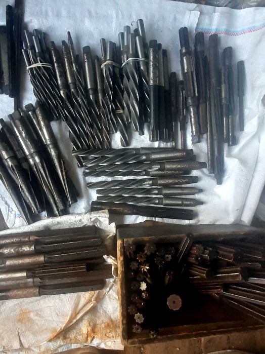 Сверла,лерки,метчики,. cccр.2-52.соберу набор.