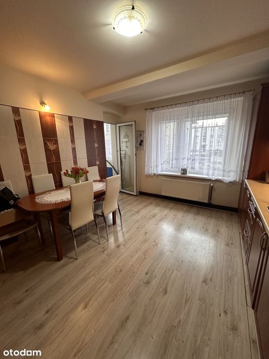 Dwupokojowe mieszkanie z balkonem i garażem