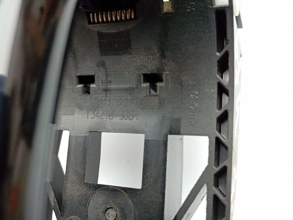 Puxador porta frente esquerda VOLKSWAGEN Golf VII (5G1, BQ1, BE1, BE2)