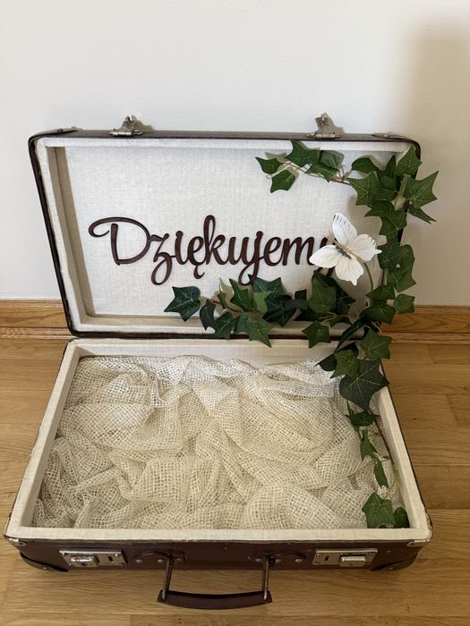 Walizka na koperty walizka ślubna vintage boho dziękujemy