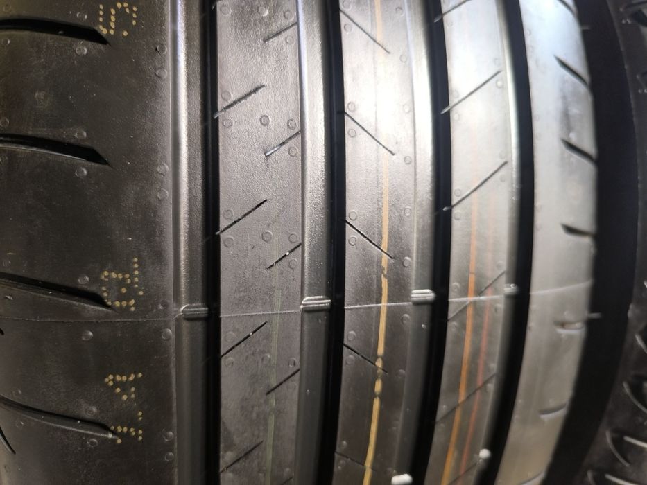 Opony Bridgestone alenza 001 255/50/21 para nowe