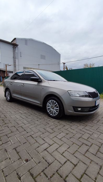 Skoda Rapid 1.6 2013