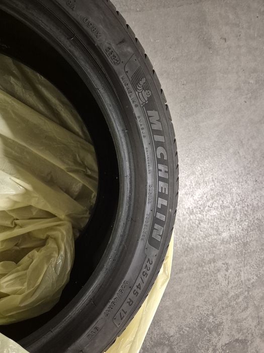 Komplet opon letnich Michelin Primacy 4 225/45 R17 - DOT 2022 Oryginalne z KIA PROCEED  Okazja!