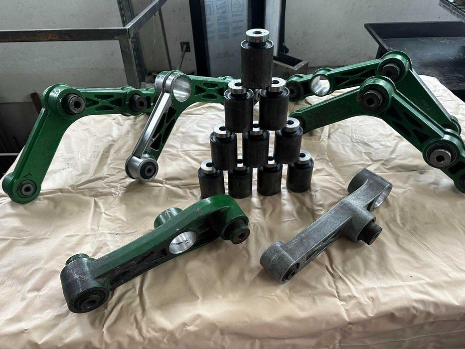 Ричаги (важелі) соломотряса John Deere  сайлентблоки з ГАРАНТІЄЮ