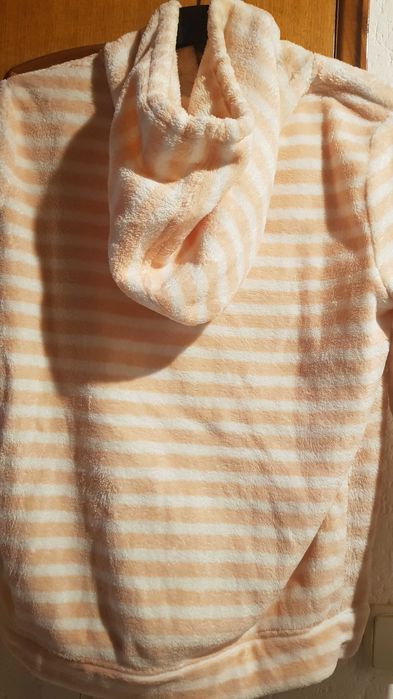 Casaco polar / Pijama Women secreat tamanho L/XL cor salmão com capuz