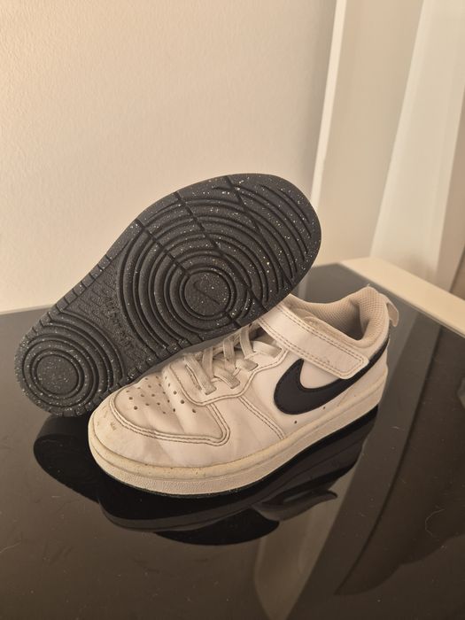 Sapatilhas Nike - tam 28,5