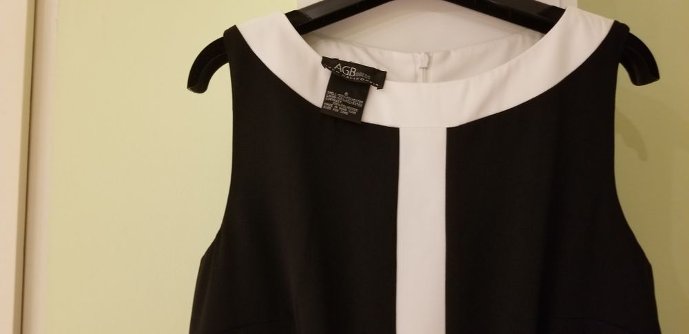 Elegancka sukienka. Kupiona w Kalifornii USA