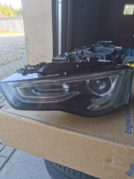Lampy LEWA PRAWA  AUDI A5 8T bi-xenon nieskretny
